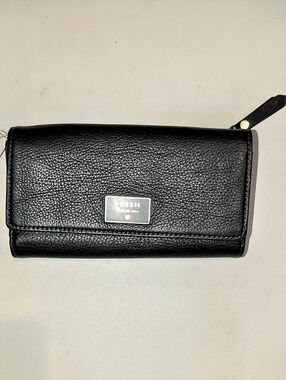 Fossil Logan RFID Flap Clutch Wallet Black NWT